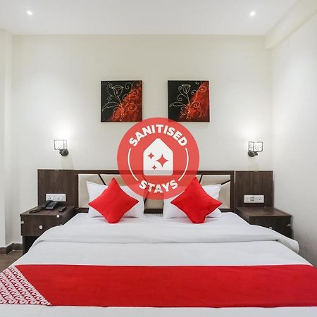 OYO 63134 Hotel Red Queen Raigarh Buitenkant foto